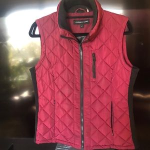 Andrew Marc zip vest size M